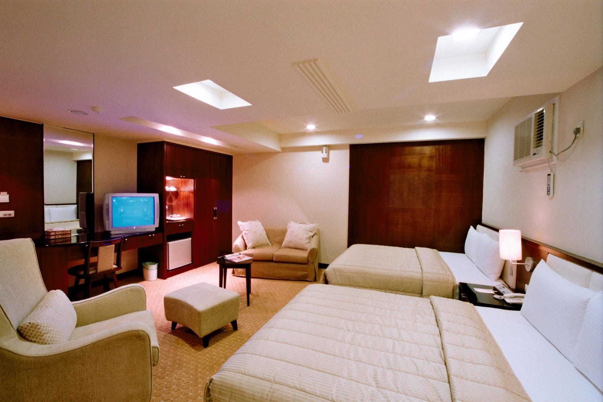 Sun Sweet Hotel Luodong Eksteriør billede
