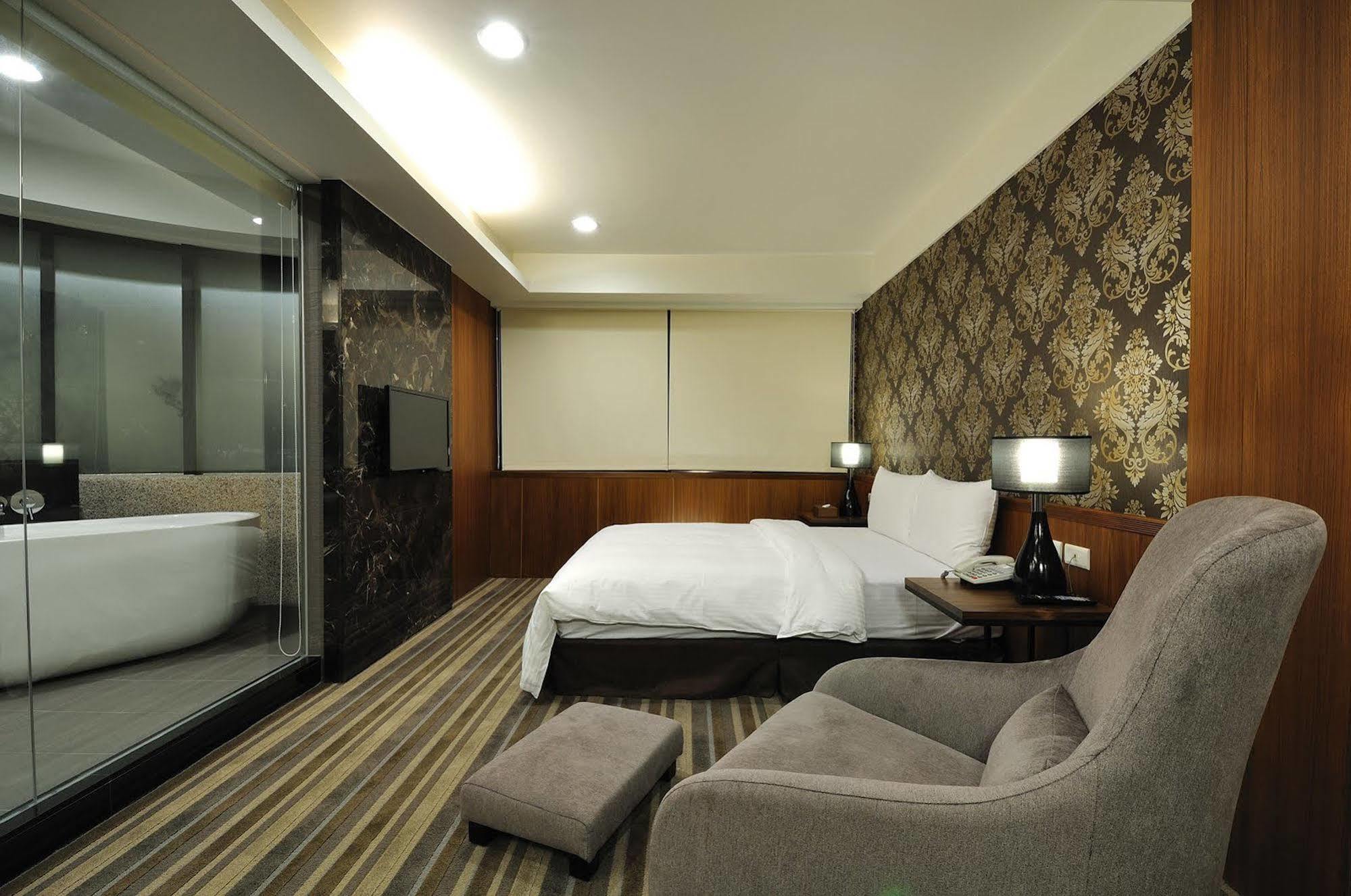 Sun Sweet Hotel Luodong Eksteriør billede